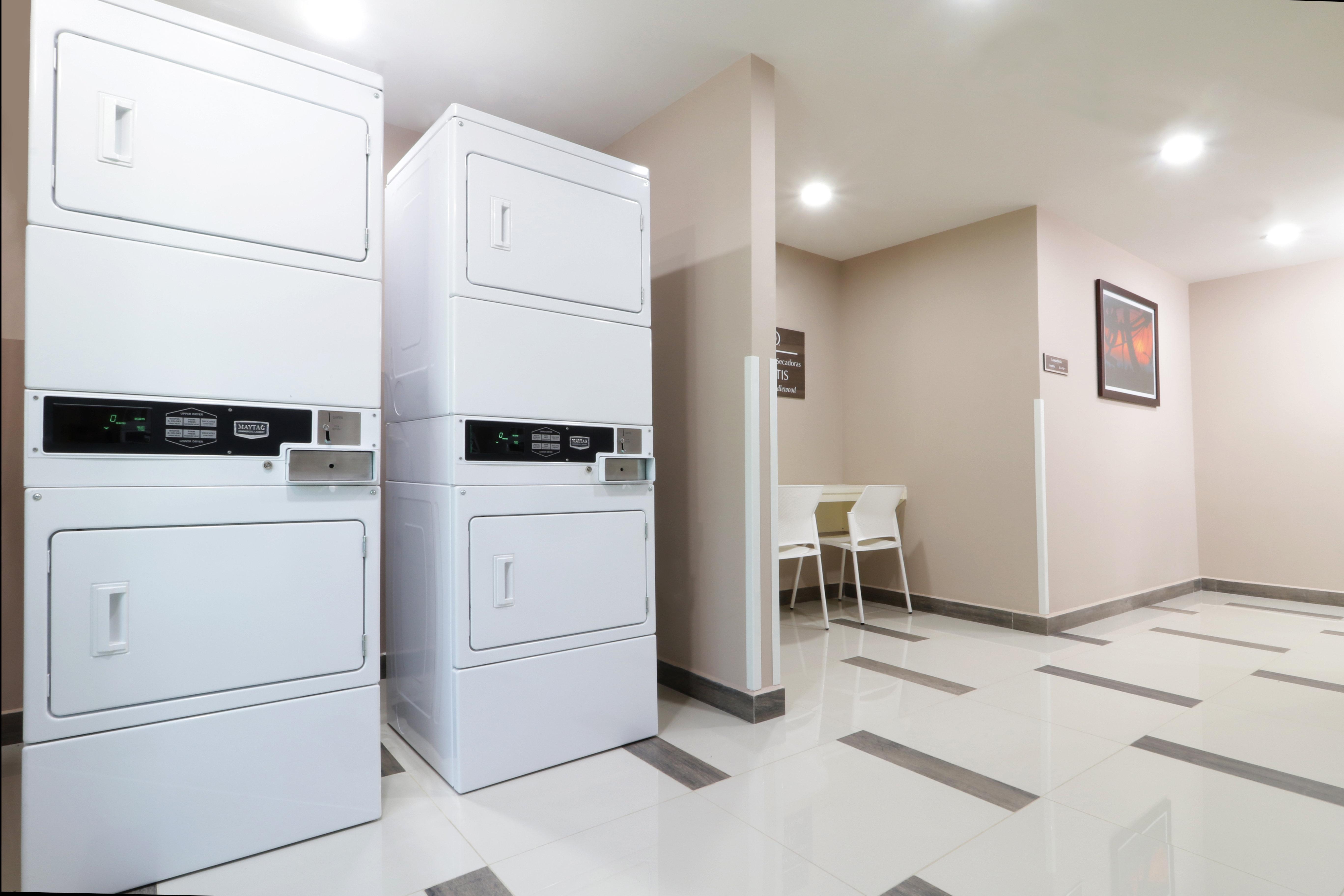 Candlewood Suites Celaya Celaya  Luaran gambar