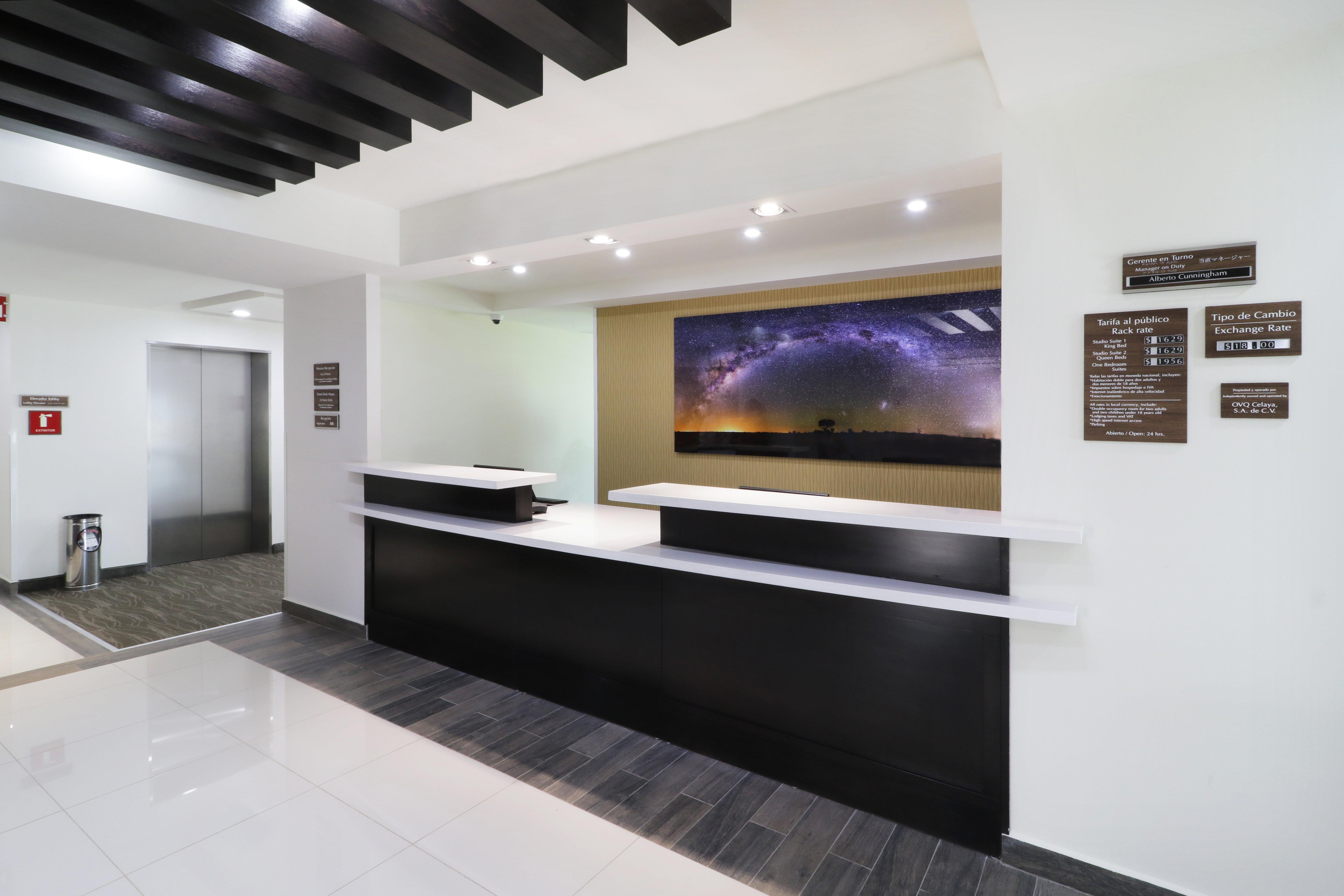 Candlewood Suites Celaya Celaya  Luaran gambar