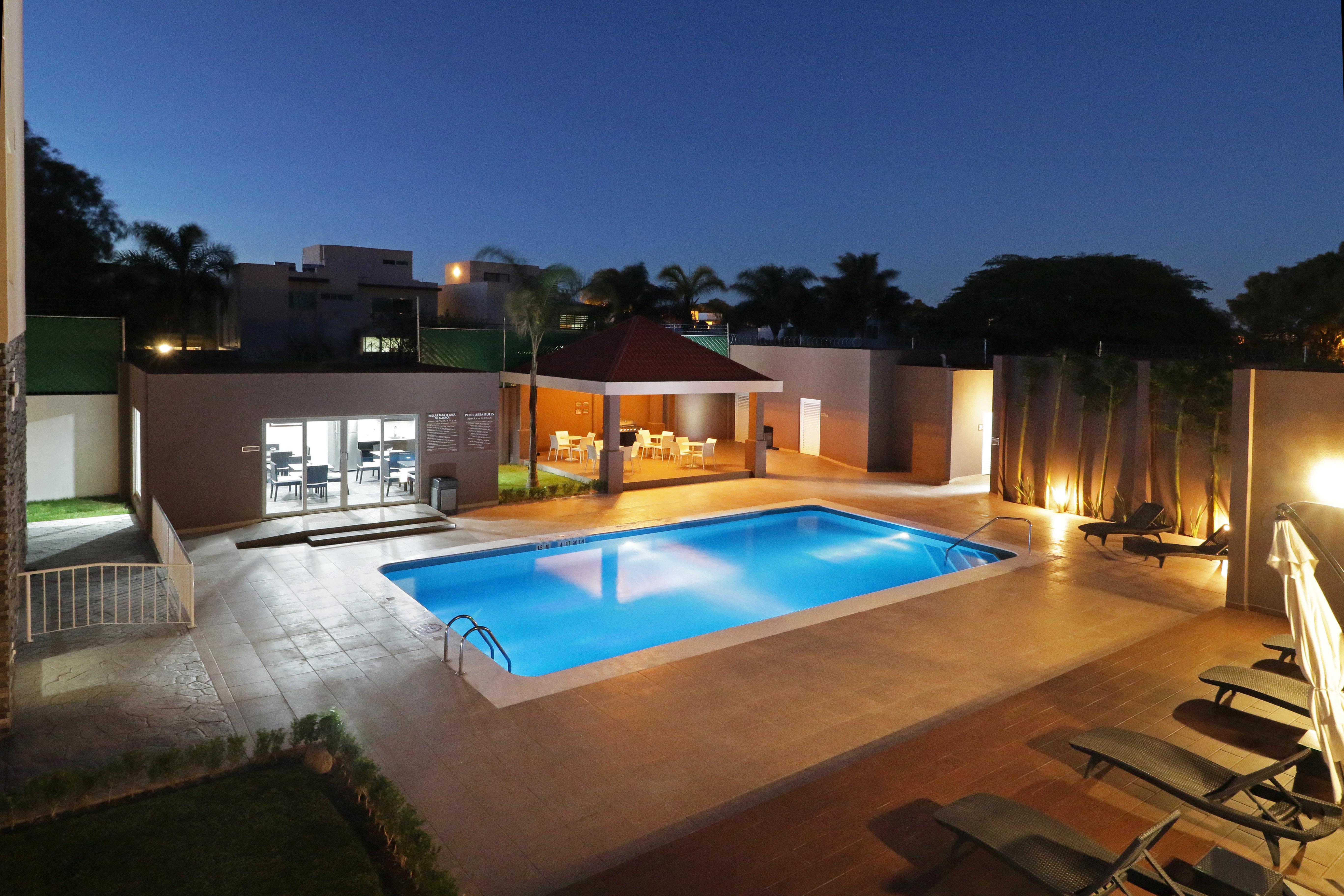 Candlewood Suites Celaya Celaya  Luaran gambar